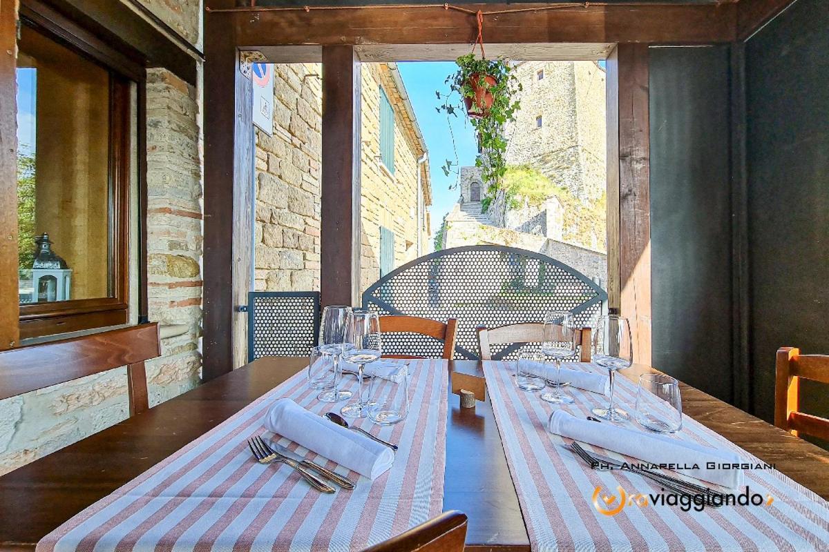 Locanda Del Castello Frontone 外观 照片