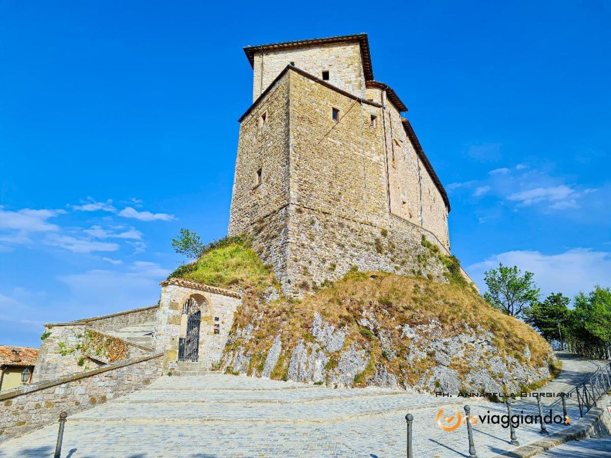 Locanda Del Castello Frontone 外观 照片