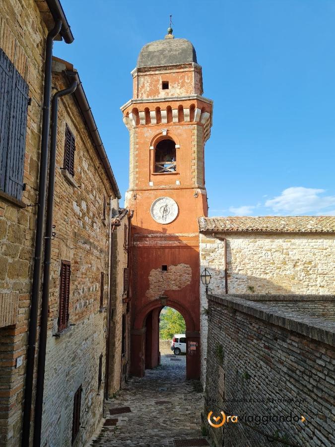 Locanda Del Castello Frontone 外观 照片