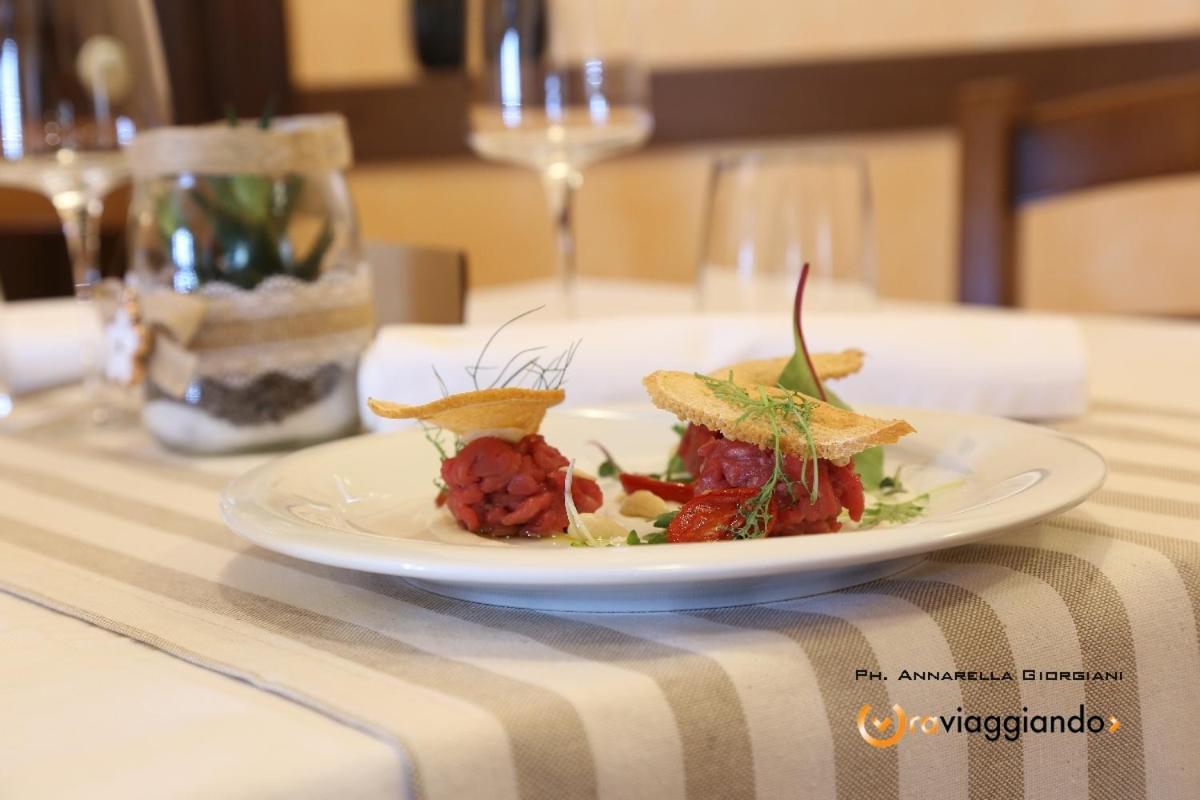 Locanda Del Castello Frontone 外观 照片