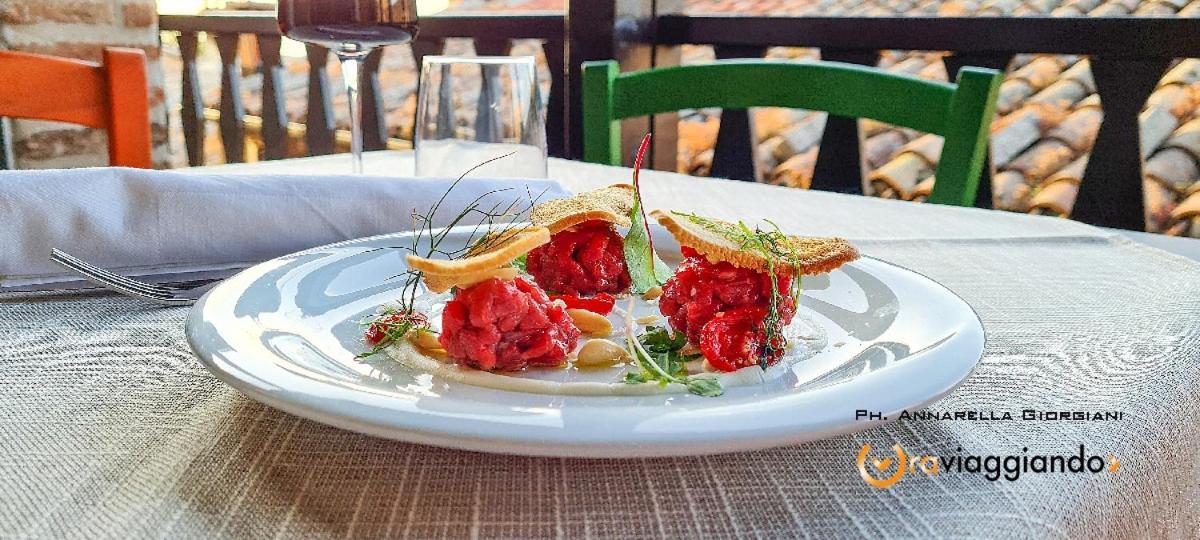 Locanda Del Castello Frontone 外观 照片