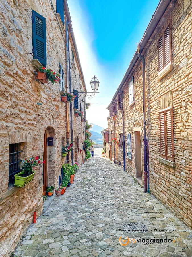Locanda Del Castello Frontone 外观 照片
